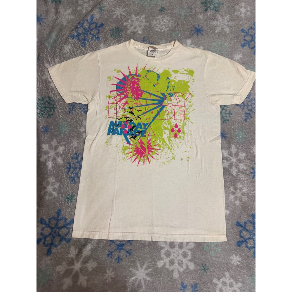 Vintage Mayday Parade Band Tour Shirt Neon Cream T-Shirt Small